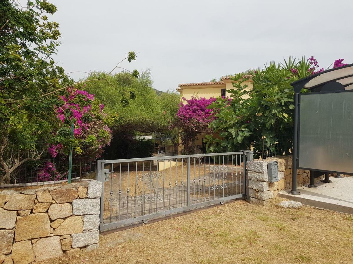 Villa Dettori San Teodoro  Exterior photo